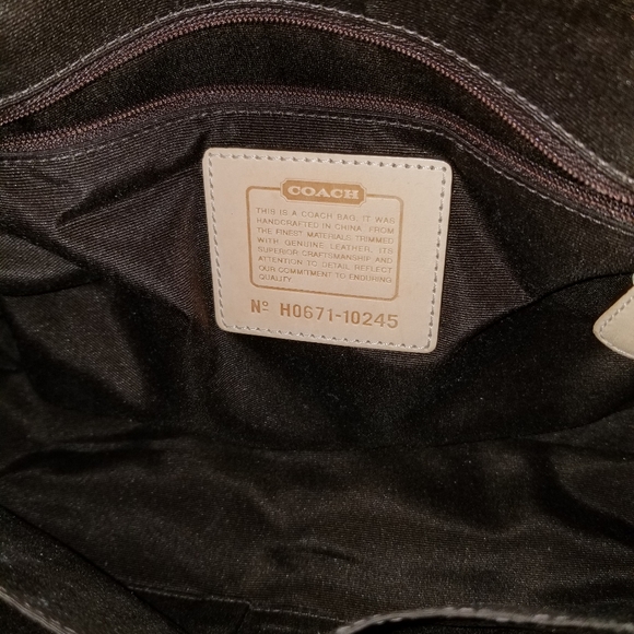 AUTHENTIC  Monogram COACH PURSE - Picture 7 of 16